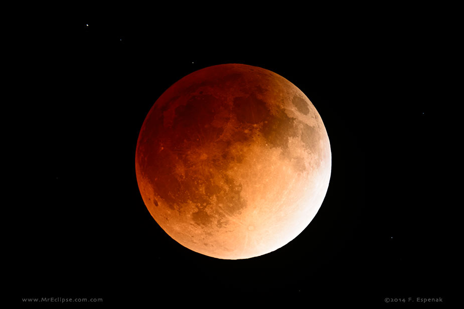 Total Lunar Eclipse of April 15, 2014 from http://www.mreclipse.com/LEphoto/TLE2014Apr/TLE2014Apr-1145.html